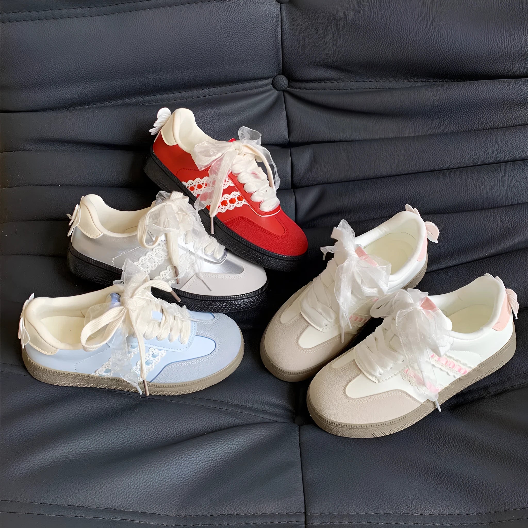 Women's flat casual shoes with lace bow decoration, colour-block design, mid-cut synthetic PU upper, and vulcanised rubber sole