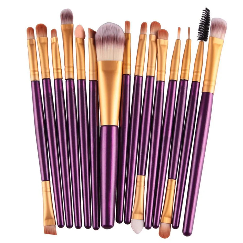 MAANGE 18-piece makeup brush set featuring fan-shaped brushes and various other styles on a white background.