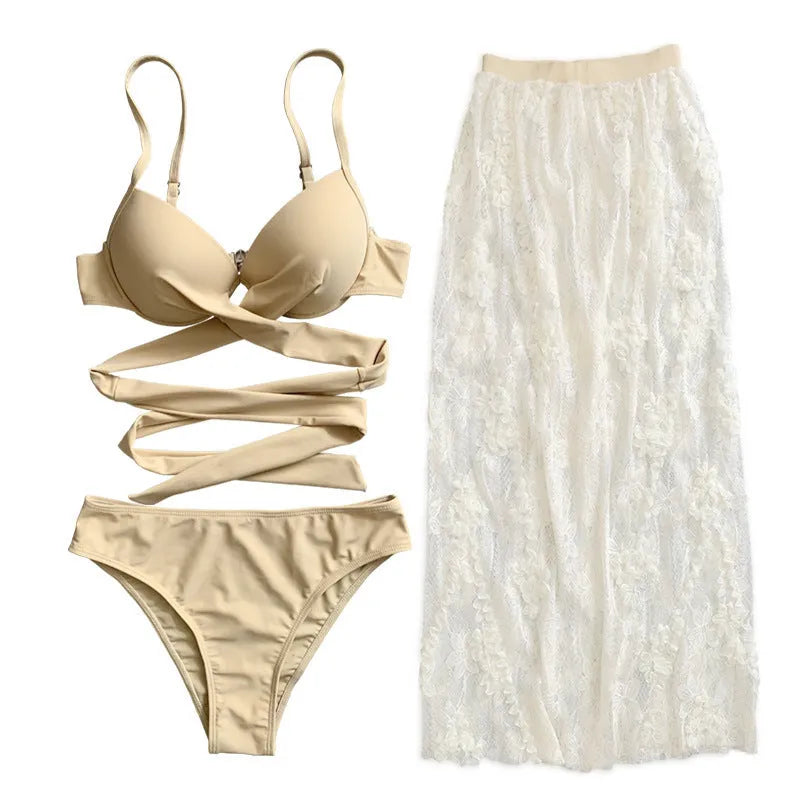 Three-piece backless push up bikini set in polyester fabric