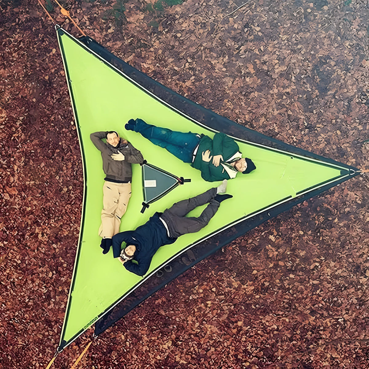 Multi-person triangle hammock in green or black, nylon 210T, 300kg load, 280cm or 400cm