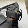 Women's crossbody messenger bag in PU with horizontal square shape and contrast stitching