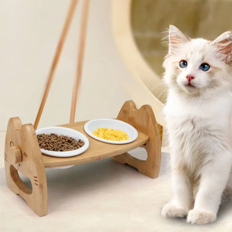 Height adjustable ceramic double bowl on bamboo stand for cats and dogs, original wood colour, non-slip base