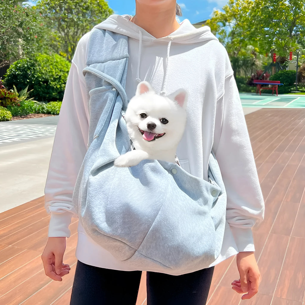 Polyester pet crossbody bag M size for cats and dogs under 7.50 kg in black colour option