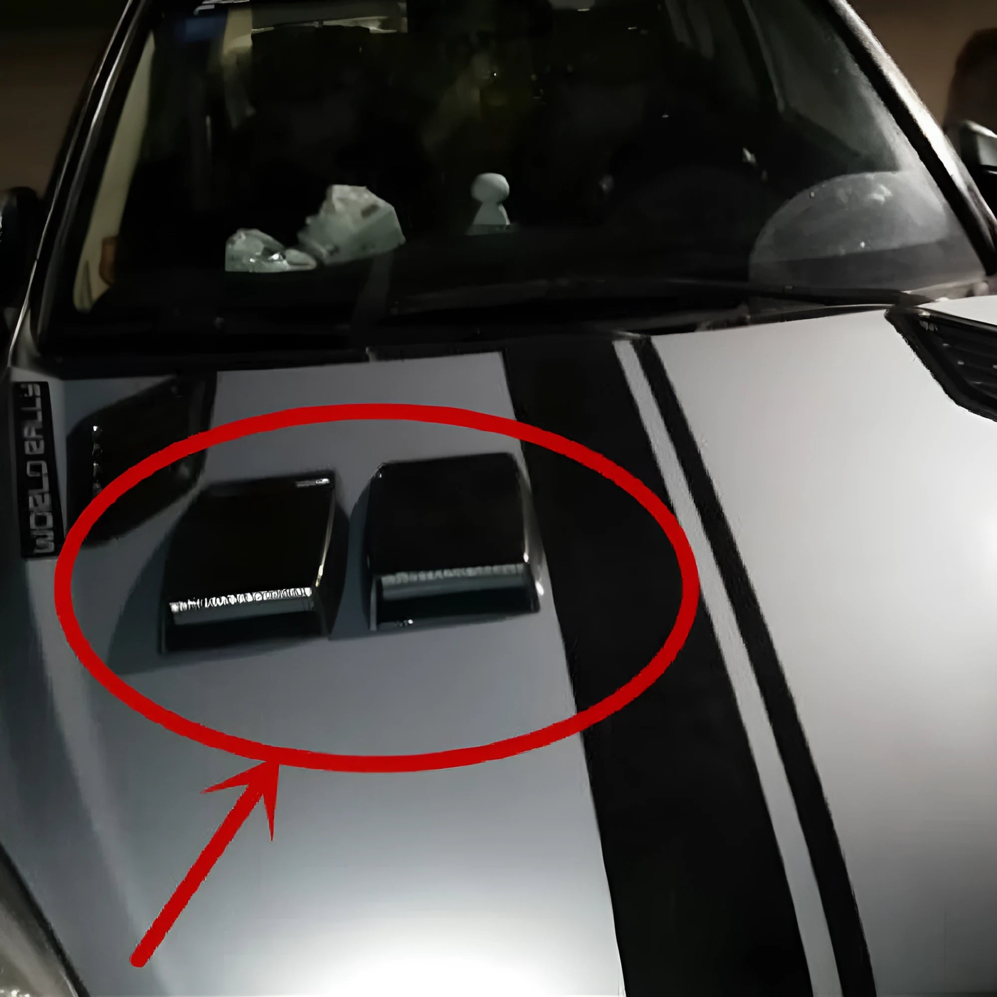Decorative car air vent grille in ABS plastic shown in black, white, and silver colour options.