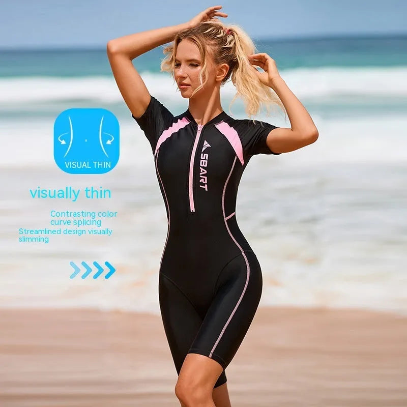 Women's solid colour surfing one-piece swimsuit with short sleeves and a chest pad