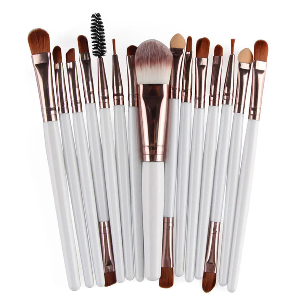 MAANGE 18-piece makeup brush set featuring fan-shaped brushes and various other styles on a white background.