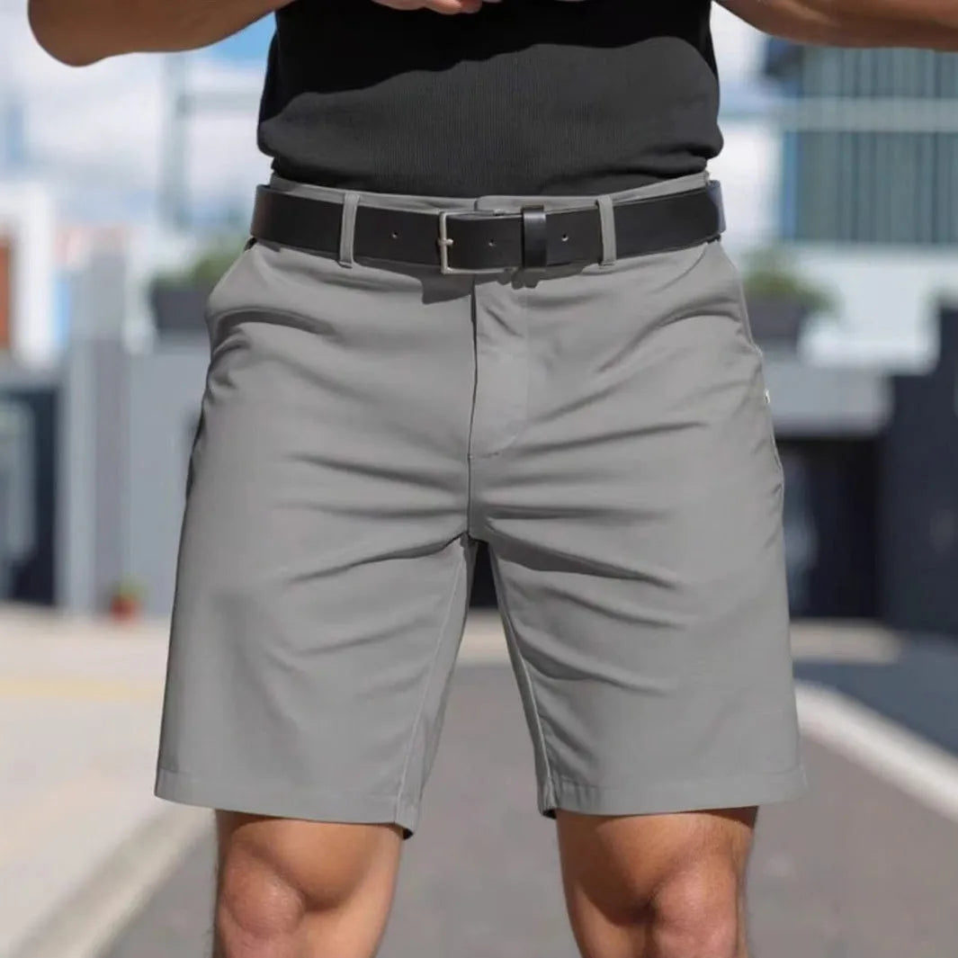 Men's solid colour elastic shorts trousers in straight cut fifth pants length