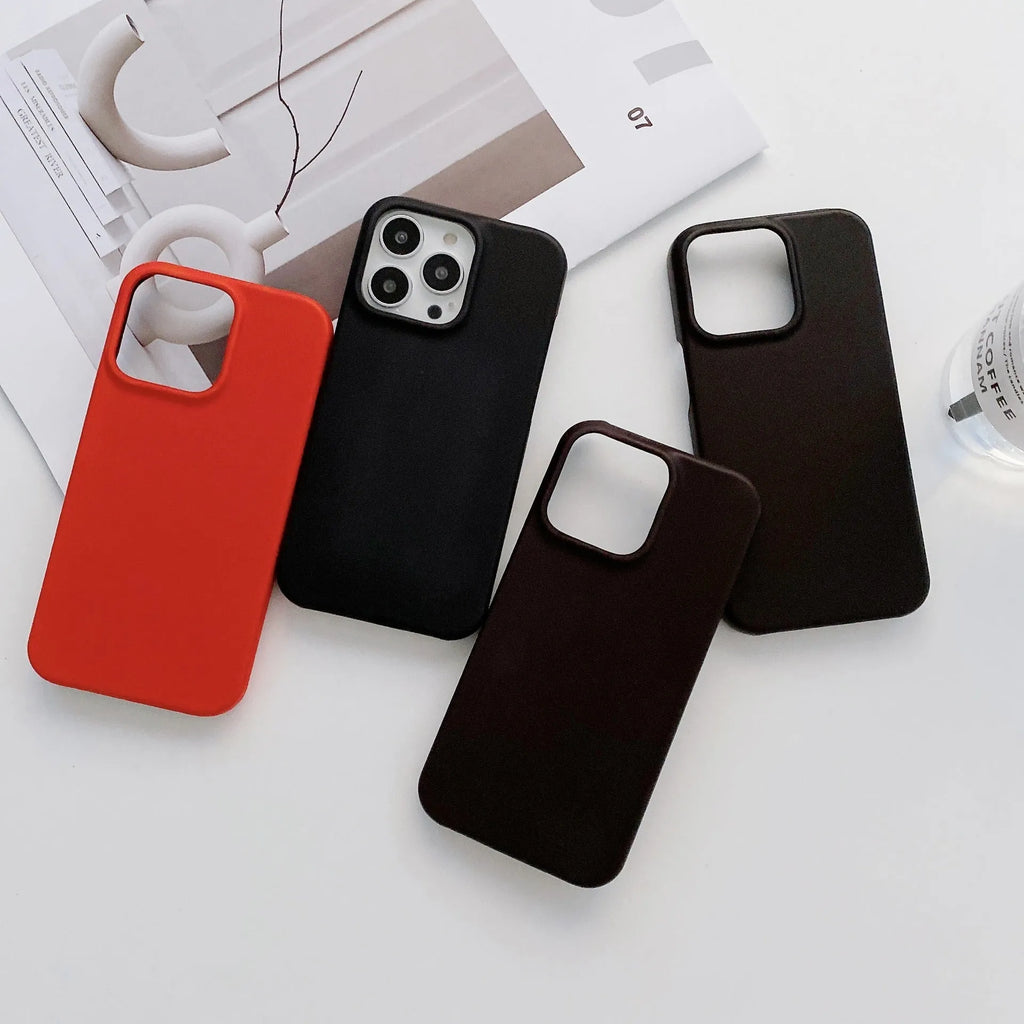 Heat-sensitive inner velvet half-wrap color-changing phone case for iPhone 13 showing black to green shift with PC material anti-drop protection