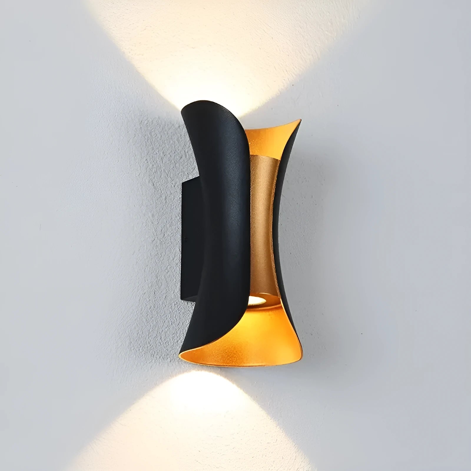 Outdoor wall lamp with aluminium shell in black, IP65 waterproof rating for corridor or stair use.