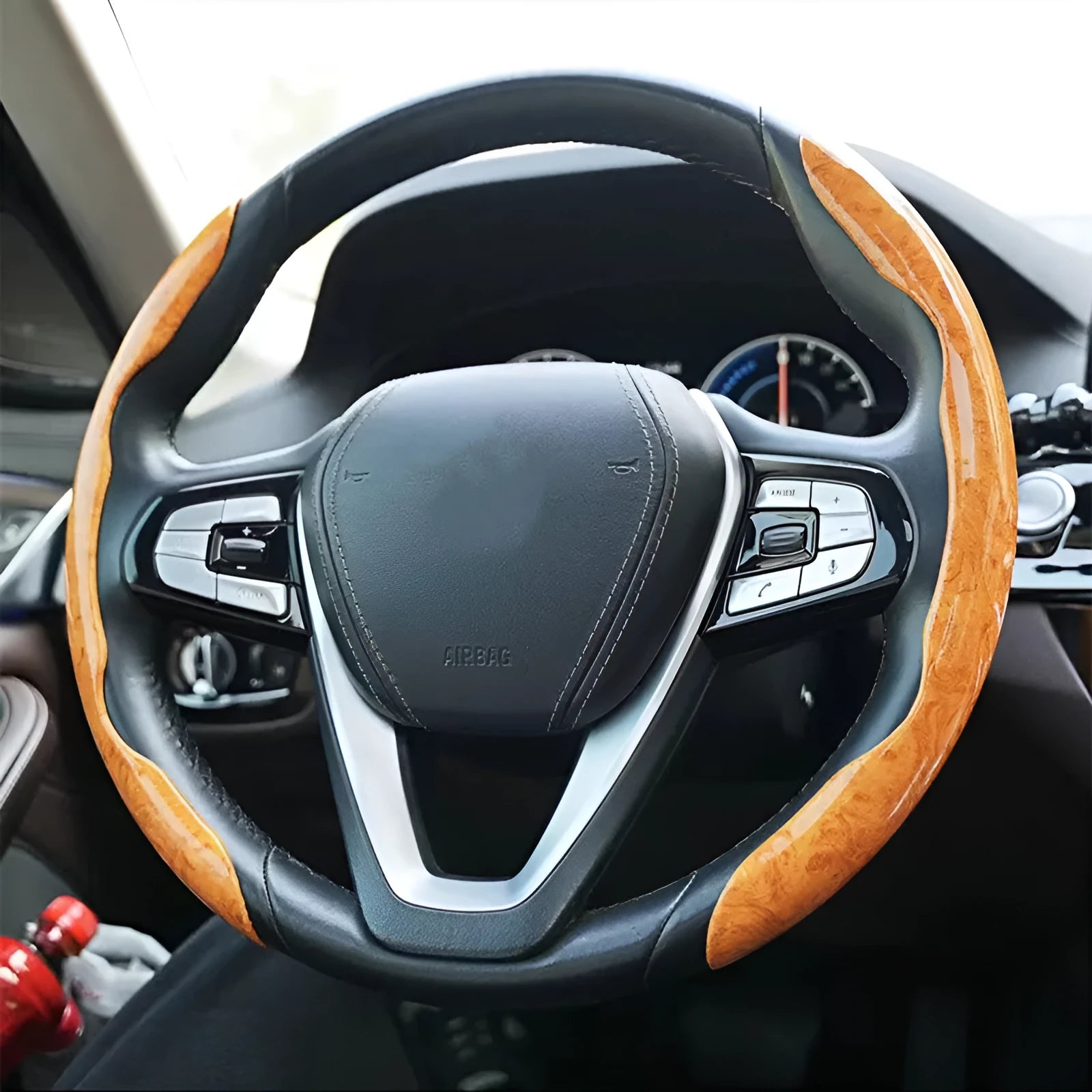Peach wood grain pattern artificial leather steering wheel sleeve for 38cm diameter wheels.