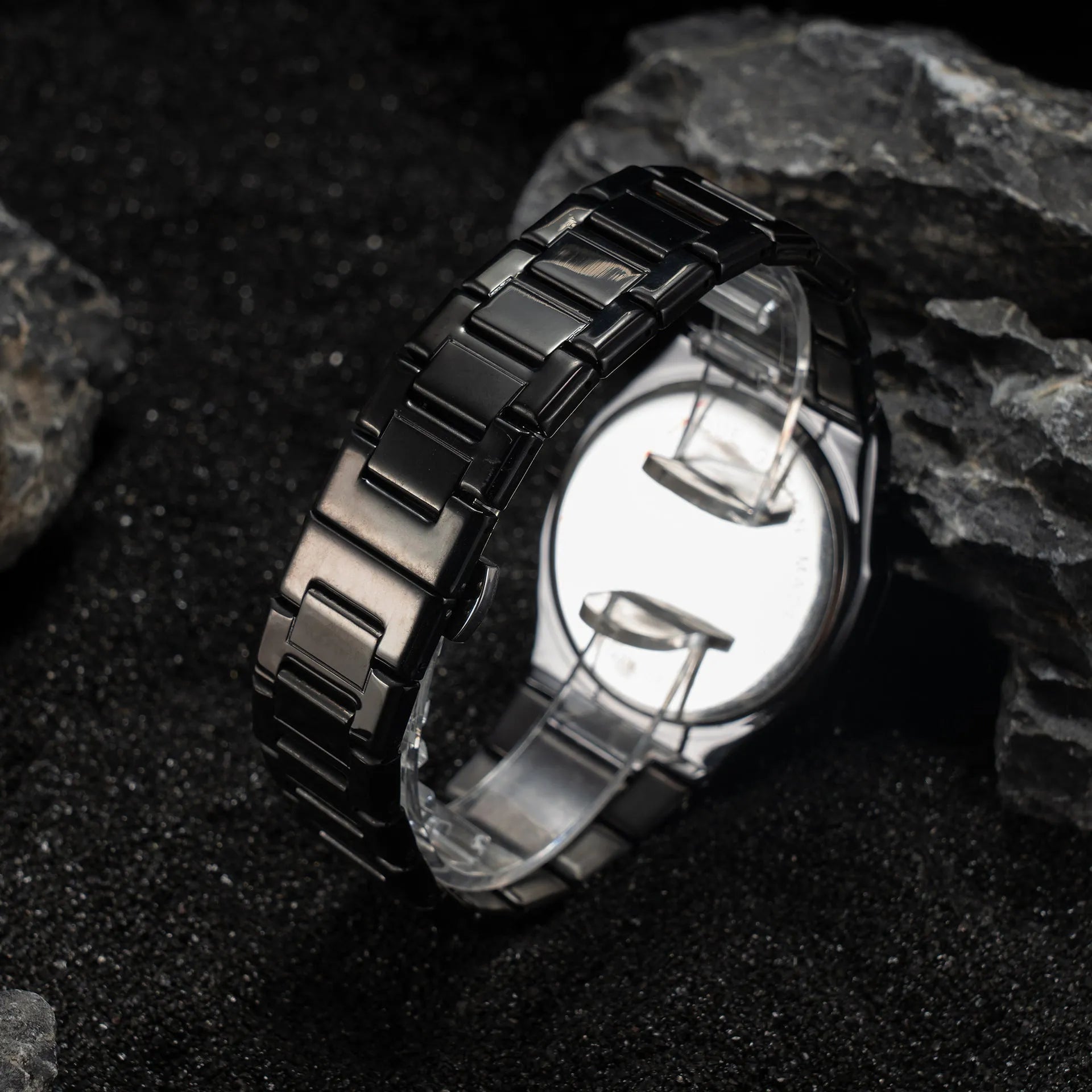 Men's steel business casual quartz watch with a 10mm case on a matching steel belt.