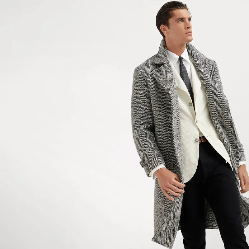 Men's mid-length double-breasted tweed overcoat in light gray woolen fabric with suit collar