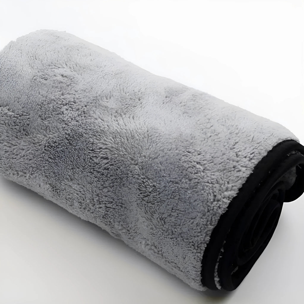 Microfiber car wash and detailing towel shown in three size options: 75x35cm, 60x40cm, and 100x40cm.