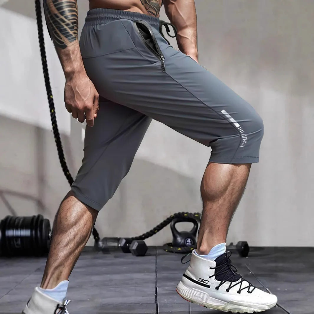 Men's cropped sports trousers in quick-drying nylon fabric for summer wear