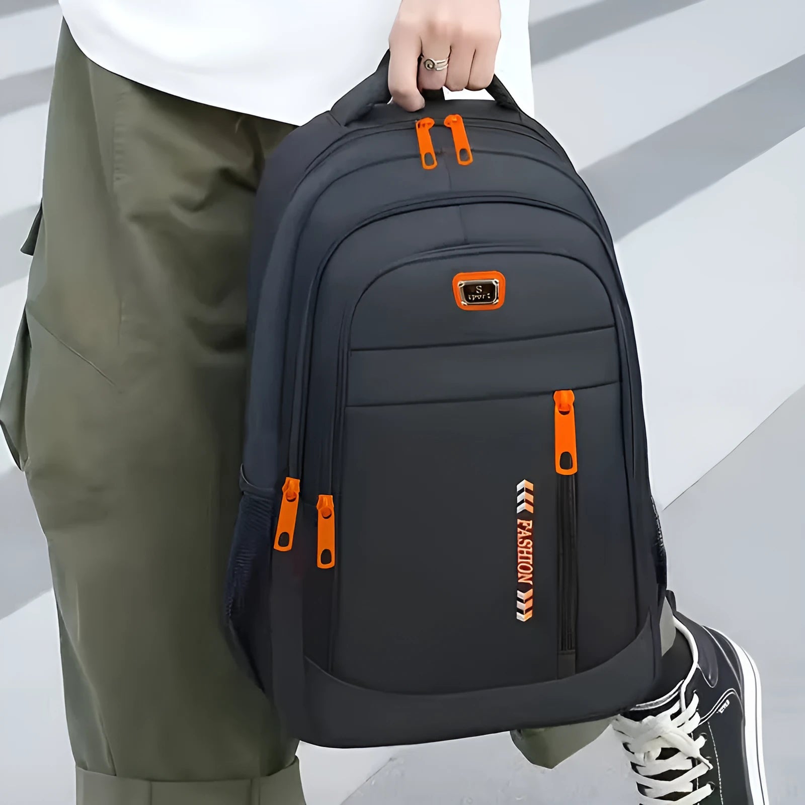 Commuter large capacity lightweight waterproof Oxford cloth backpack with air pillow belt in black