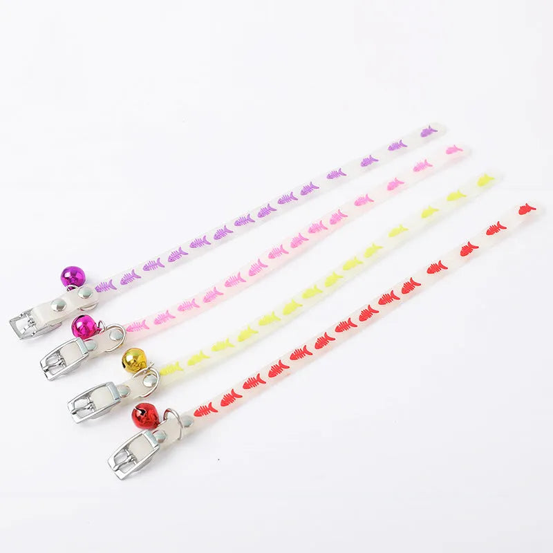 Meow Xinbao luminous cat collar with adjustable 29cm silicone chain and metal bell