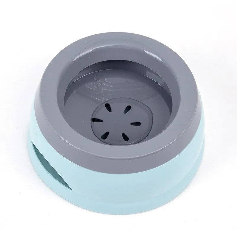 Blue floating anti-spill pet water bowl for dogs and cats with 750ml capacity.