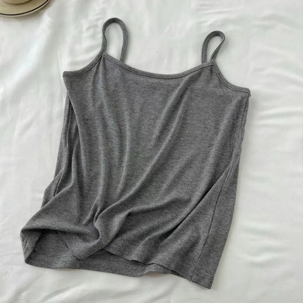 Women's casual sports suit in gray with princess sleeves, long-sleeve top, shorts, and vest
