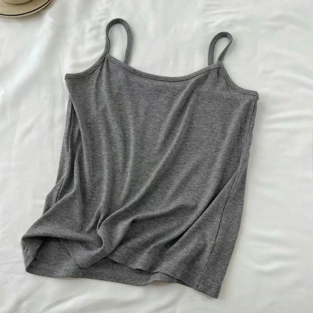 Women's casual sports suit in gray with princess sleeves, long-sleeve top, shorts, and vest