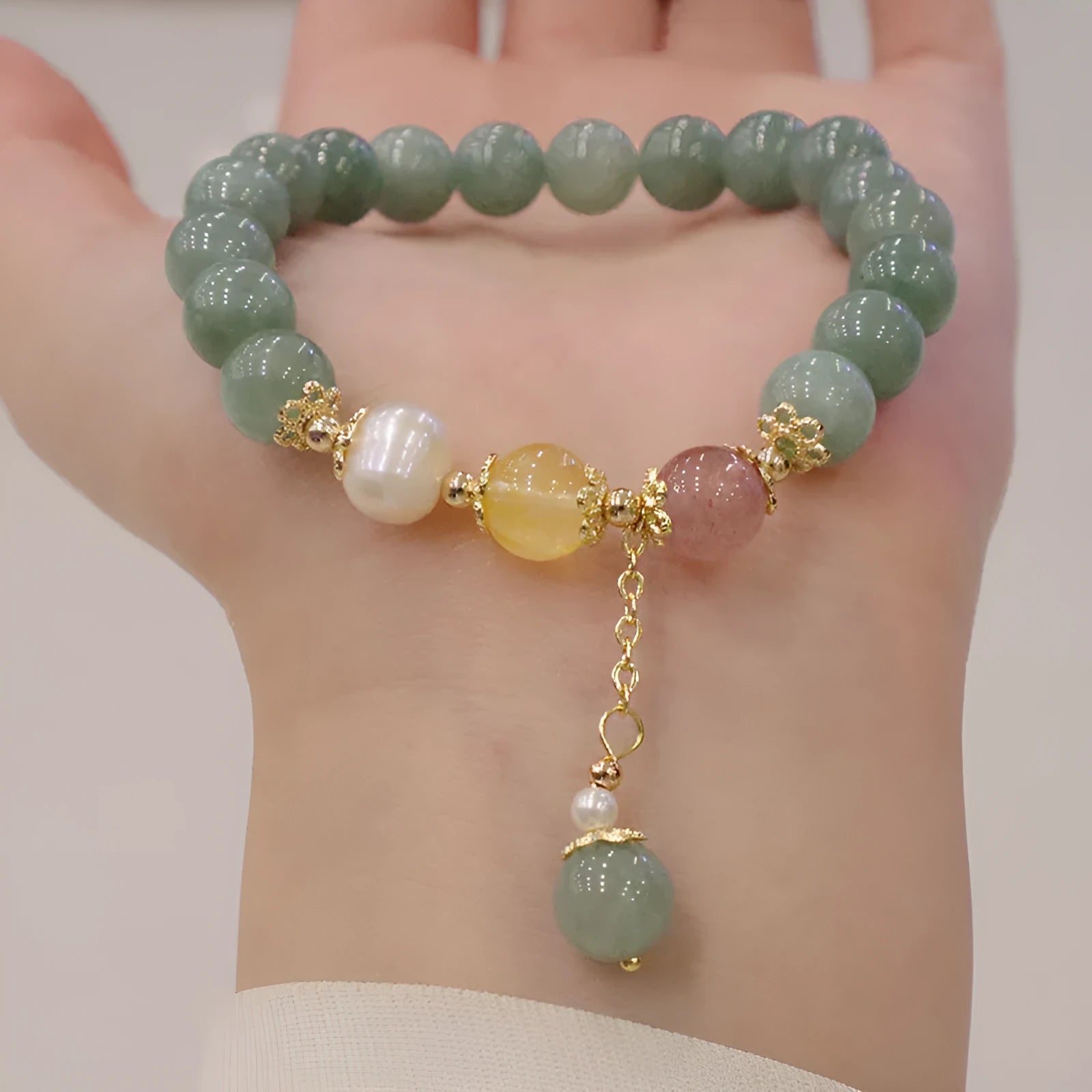 Han style jade beaded bracelet with geometric shapes and pearl accents
