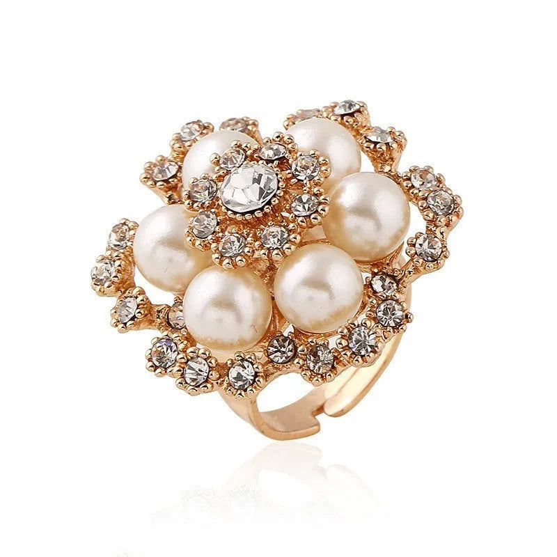 Simple Retro rhinestone pearl flower ring with white KC gold finish and adjustable opening