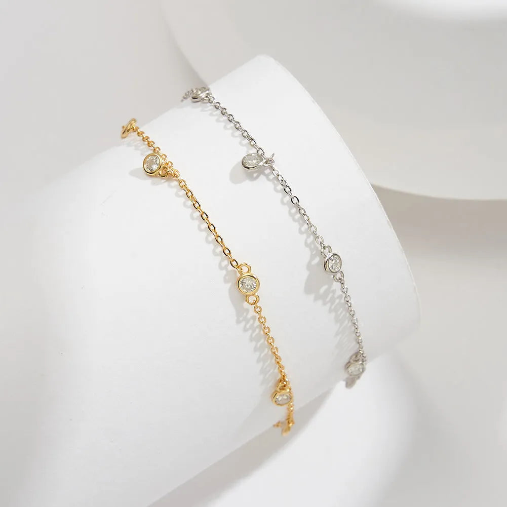 Women's silver anklet with geometric pendant in gold or white gold plating, adjustable clasp