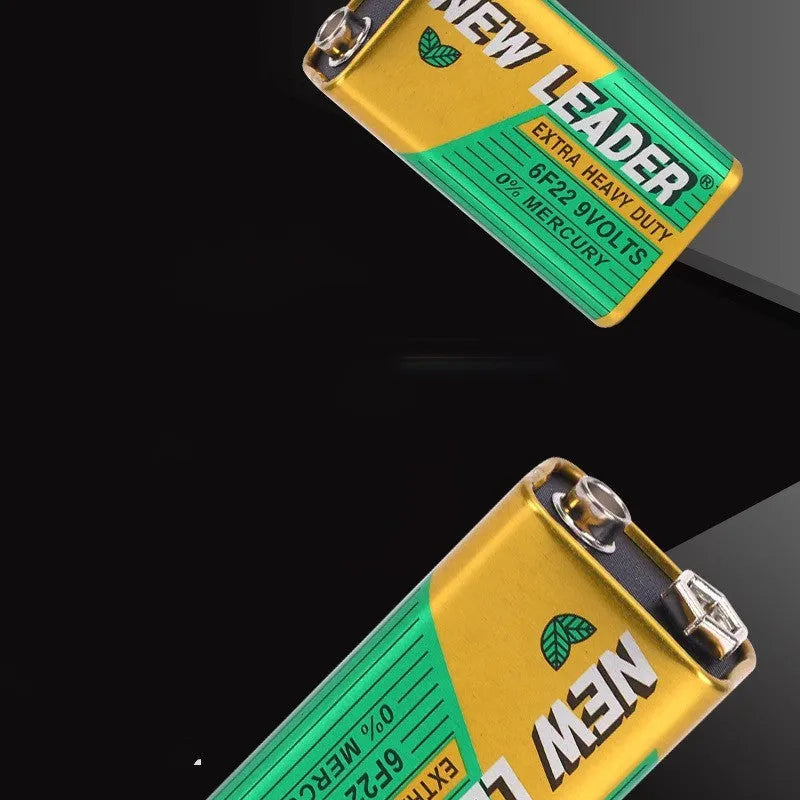 Xinlida 9V square alkaline battery, model 6F22, for microphones and walkie-talkies.