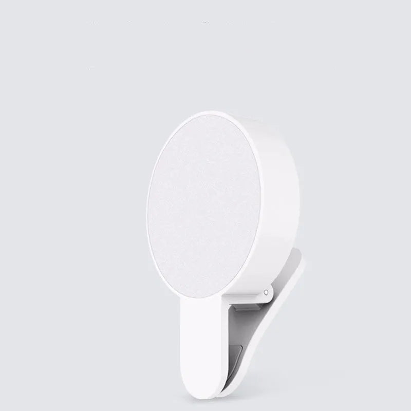 White USB-powered selfie fill light for mobile phones with three-level dimming and nine LED beads.