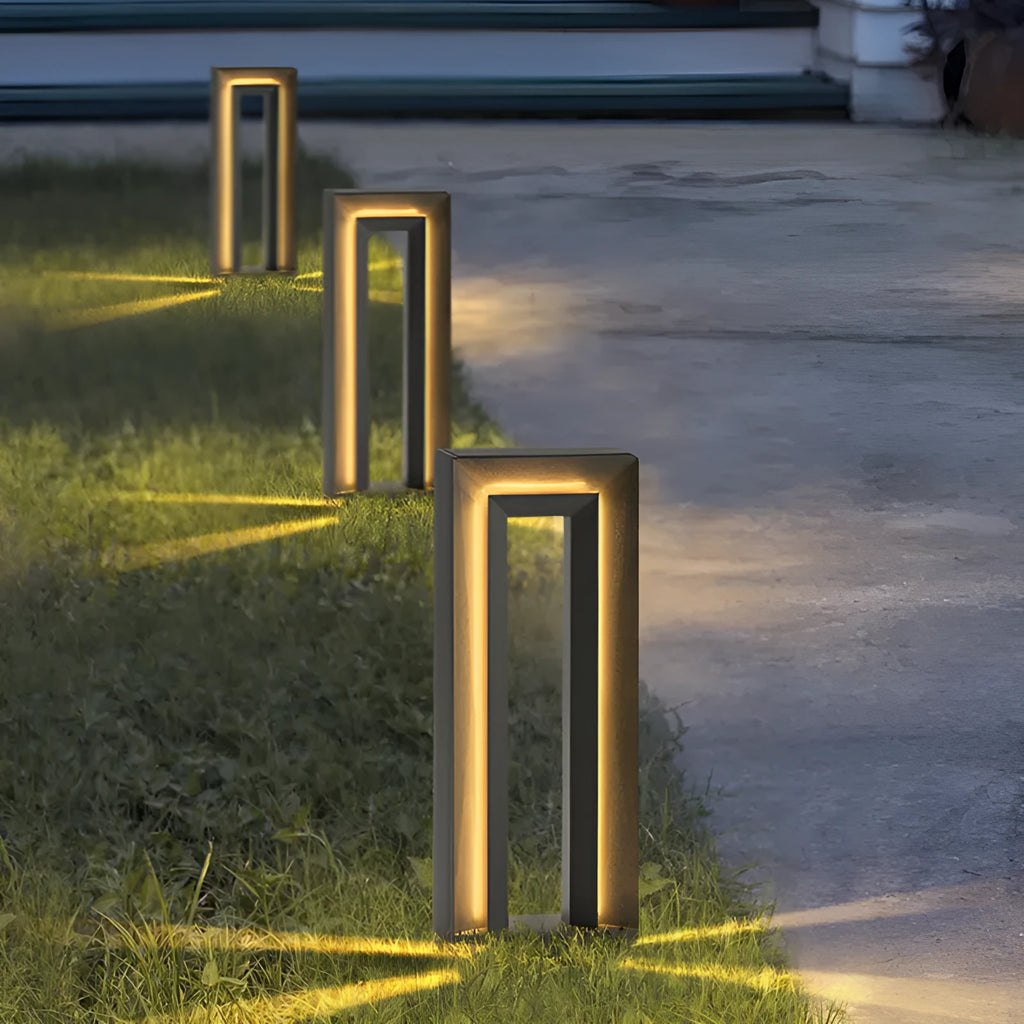 Square geometric solar courtyard garden lamp with stainless steel construction