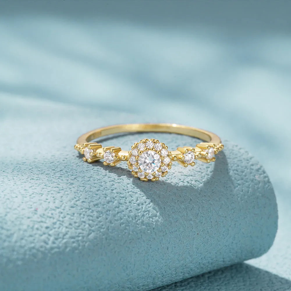 925 silver women's ring with gold electroplated finish, flower rhinestone detailing and geometric shape