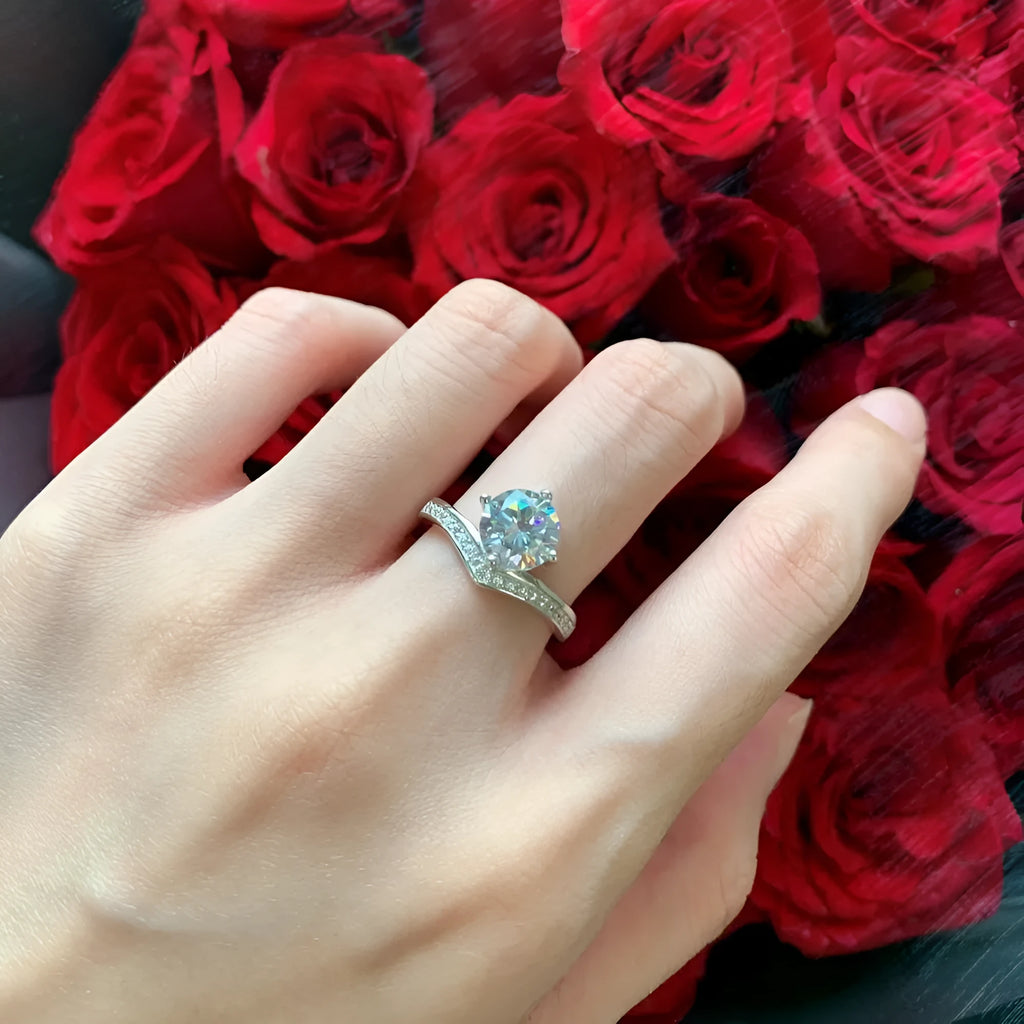 S925 sterling silver zircon ring for women with six-claw micro-inlaid setting and geometric shape