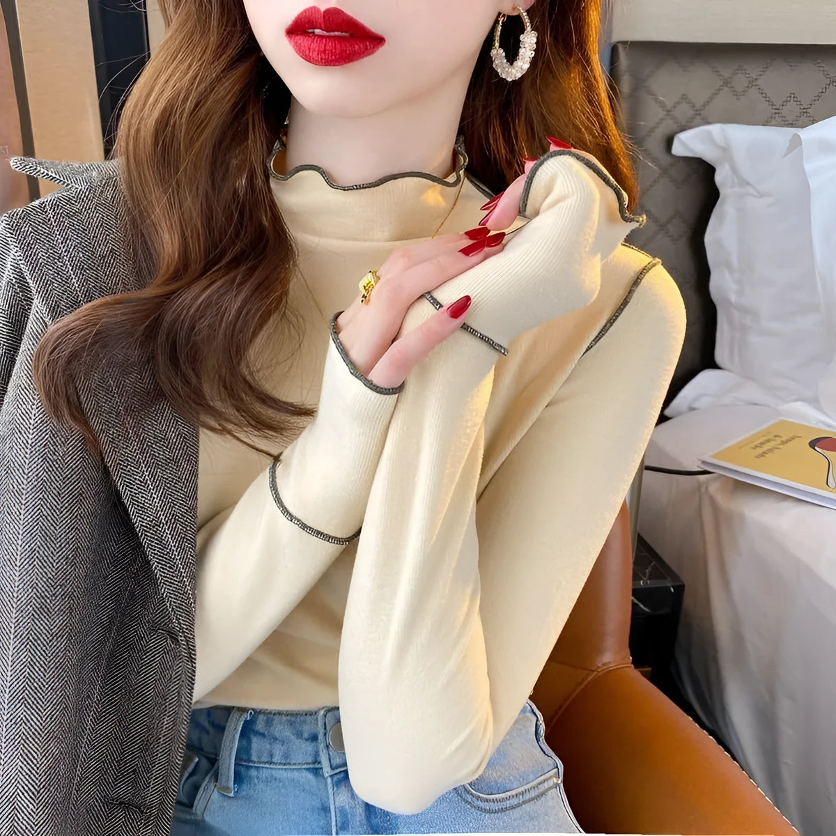 Women's half turtleneck long-sleeved top in polyester fibre, slim fit, 50cm length, six colours