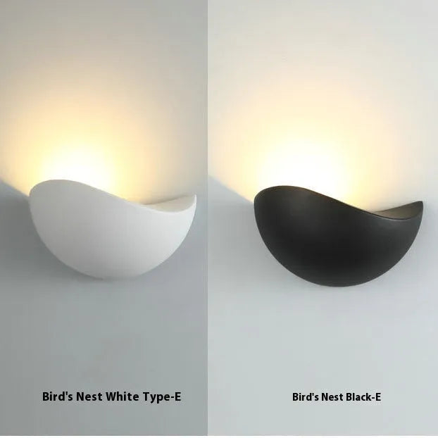 Black or white aluminium alloy waterproof IP65 LED lamp for courtyard or bedside.