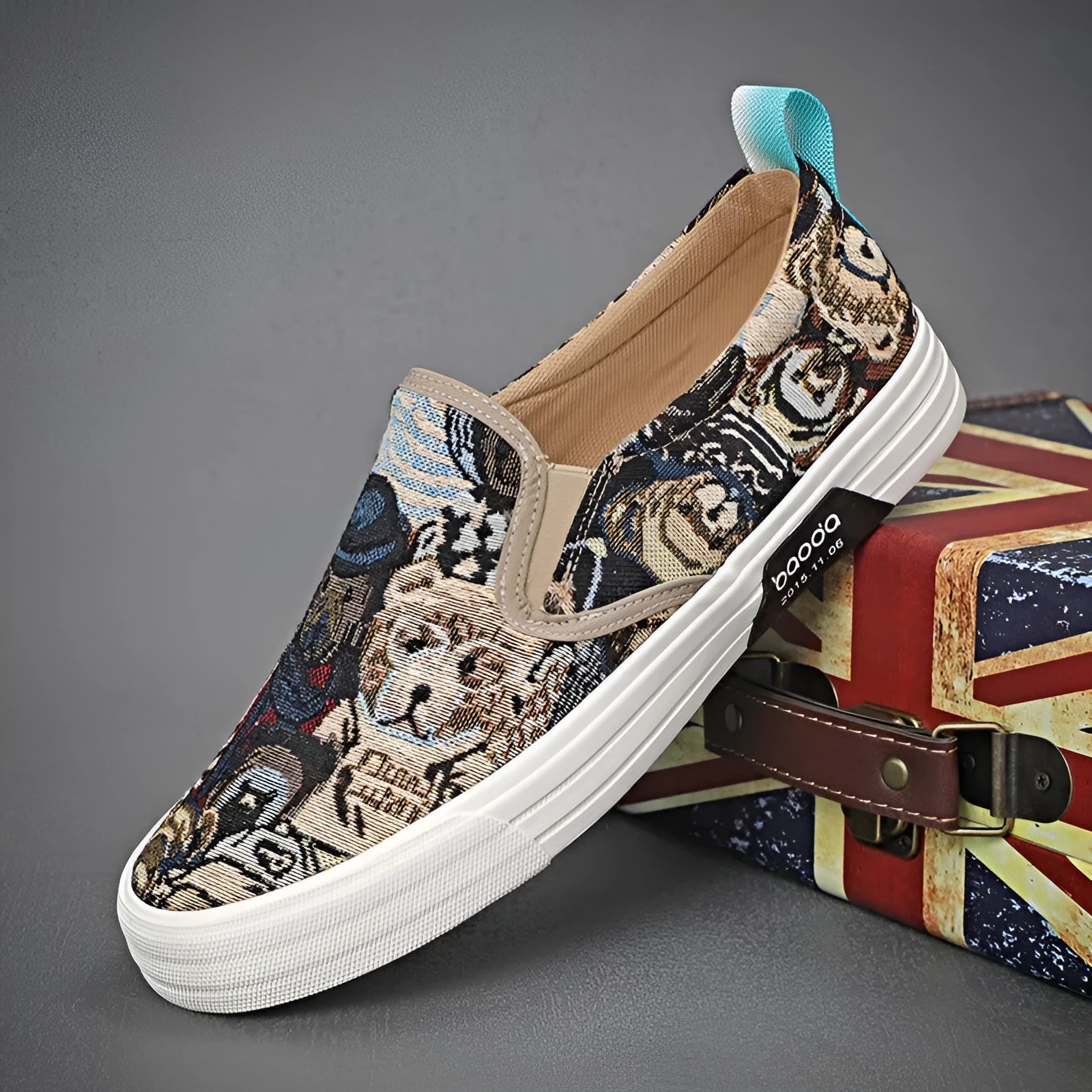 Canvas slip-on sneakers in khaki with vulcanised rubber sole and breathable mesh lining