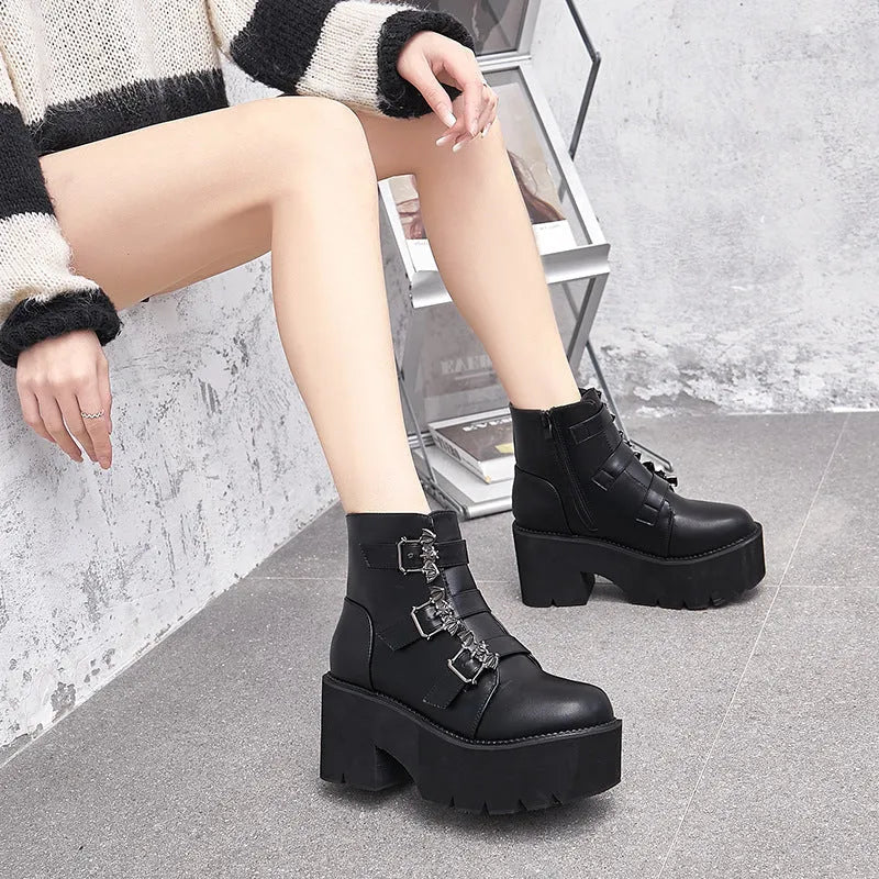 Black women's Harajuku punk Gothic Martin boots with bat buckle, side zip, and thick heel.