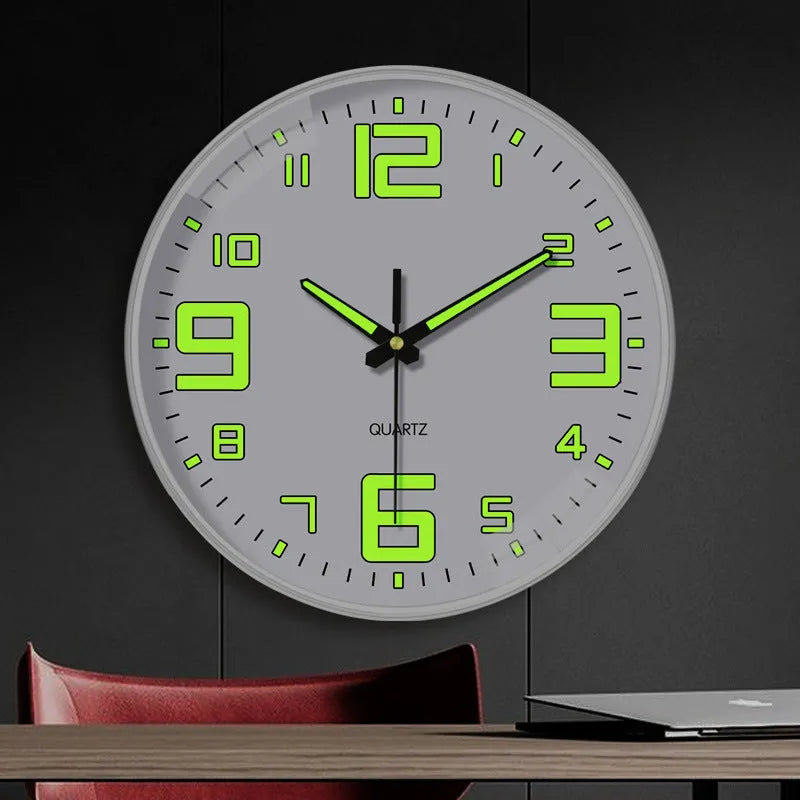 8-inch luminous wall clock with modern plastic case in 20cm diameter