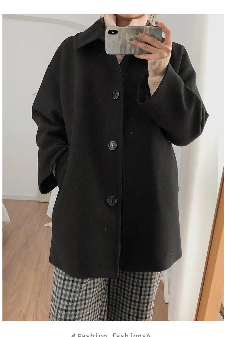 Women's Korean-style loose overcoat in solid colour with long sleeves, available in khaki or black