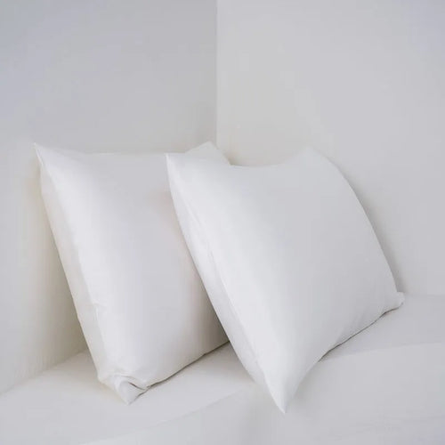 Pair of bamboo fiber satin pillowcases 50x77cm in modern simplicity style