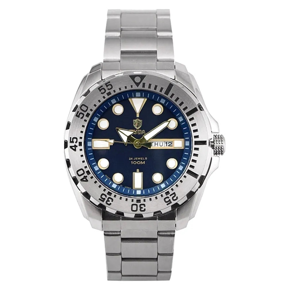 Men's waterproof sports watch with luminous quartz movement and 15mm thickness on wrist