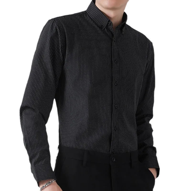 Casual men's long-sleeved striped Oxford cloth shirt in slim fit, available in white