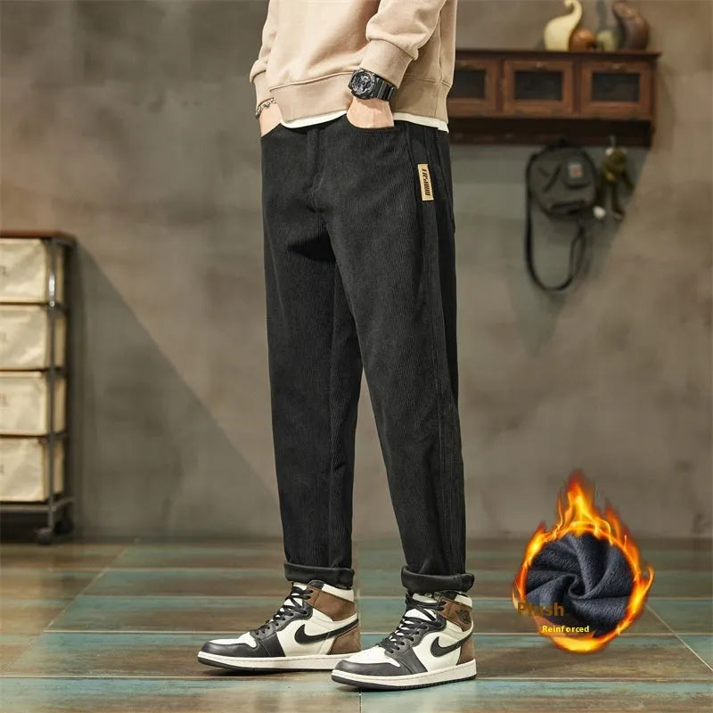 Men's corduroy casual trousers in tapered straight-leg design with street fashion styling