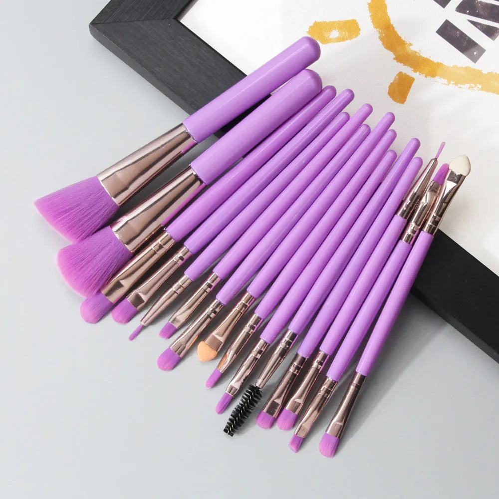 MAANGE 18-piece makeup brush set with fan-shaped tools displayed, showing one of 20 available style options.