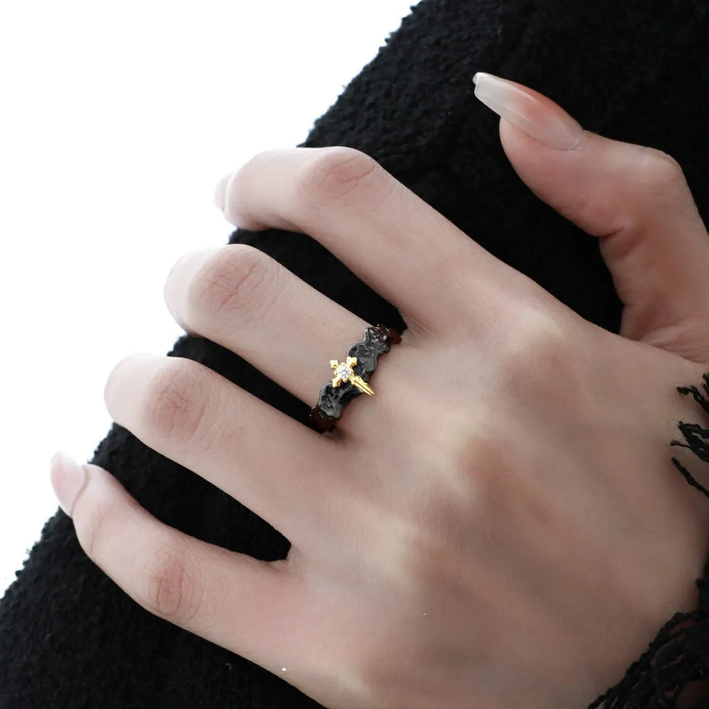 Princess Knight adjustable silver ring in white gold or black gold electroplated finish.