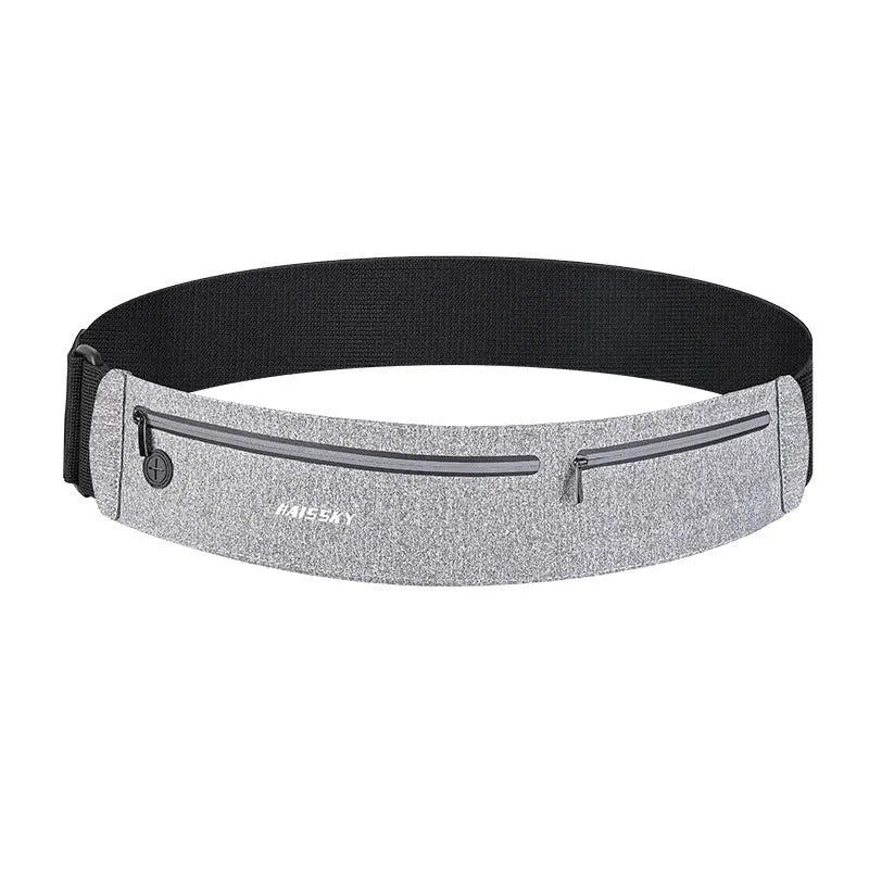 Waterproof waist bag in camouflage pattern with adjustable strap for outdoor use