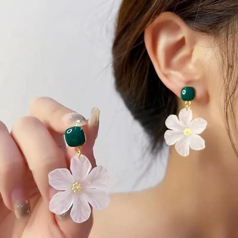 Dark green alloy needle flowers sweet earrings with floral charm design for women