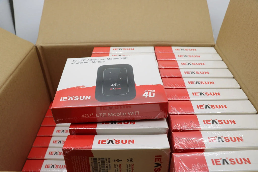 Black portable 4G wifi hotspot router mini wireless 46cm size USB powered