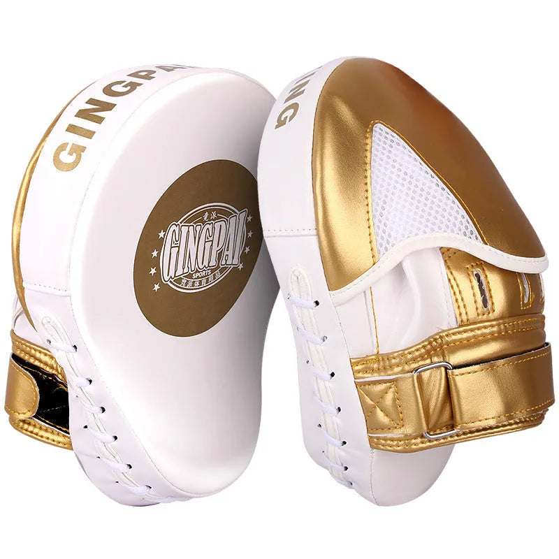 Vertical gold and green PU baffle target for boxer and sanda punch and kick training.