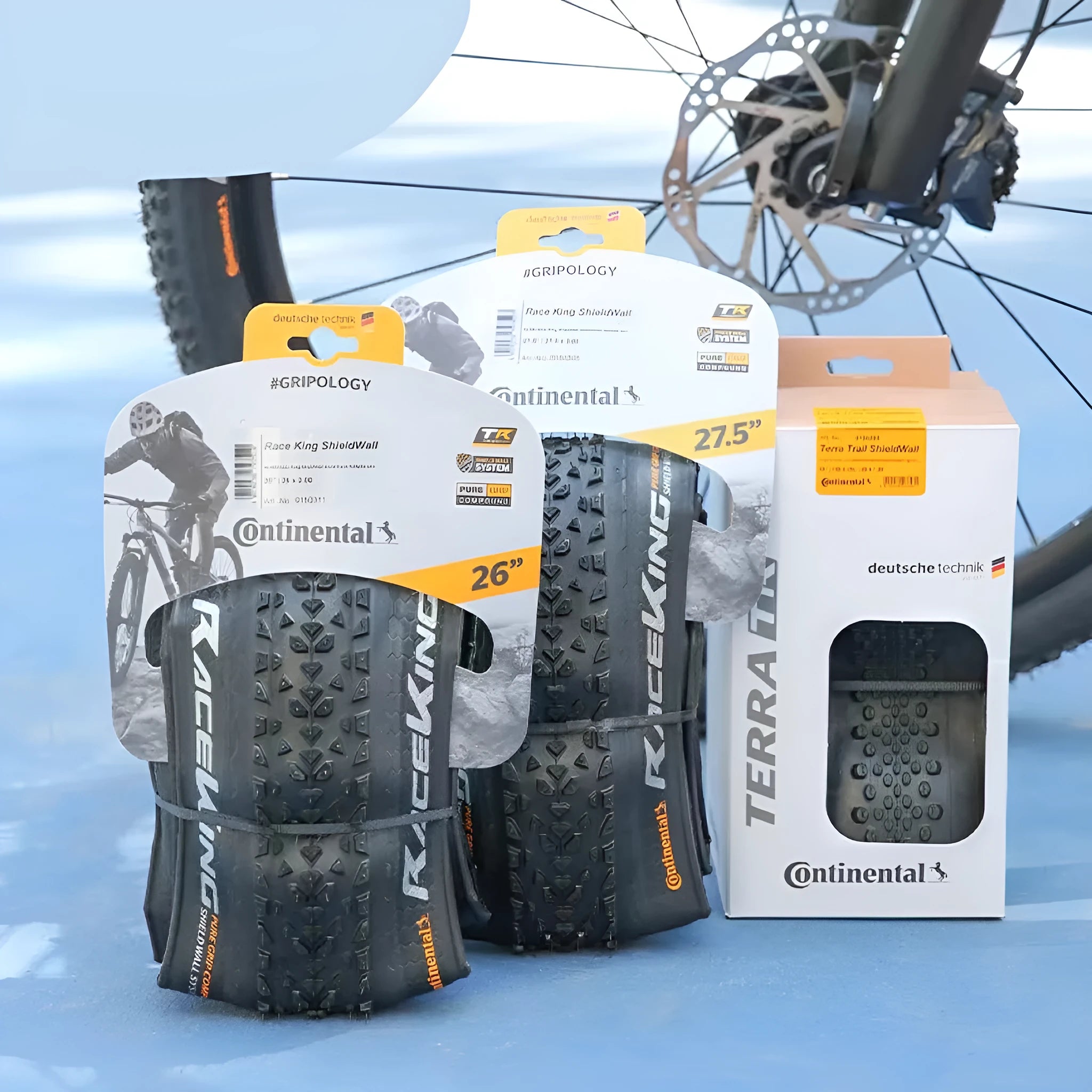 Mountain bike folding outer tyre with yellow sidewall, shown in 27.5x2.2 size.