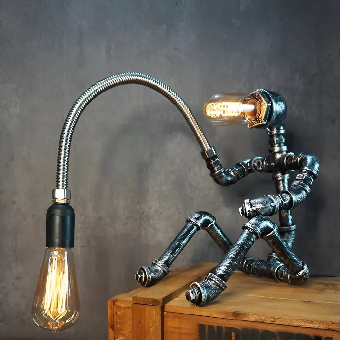 Industrial desk lamp with American retro bar water pipe design in iron construction