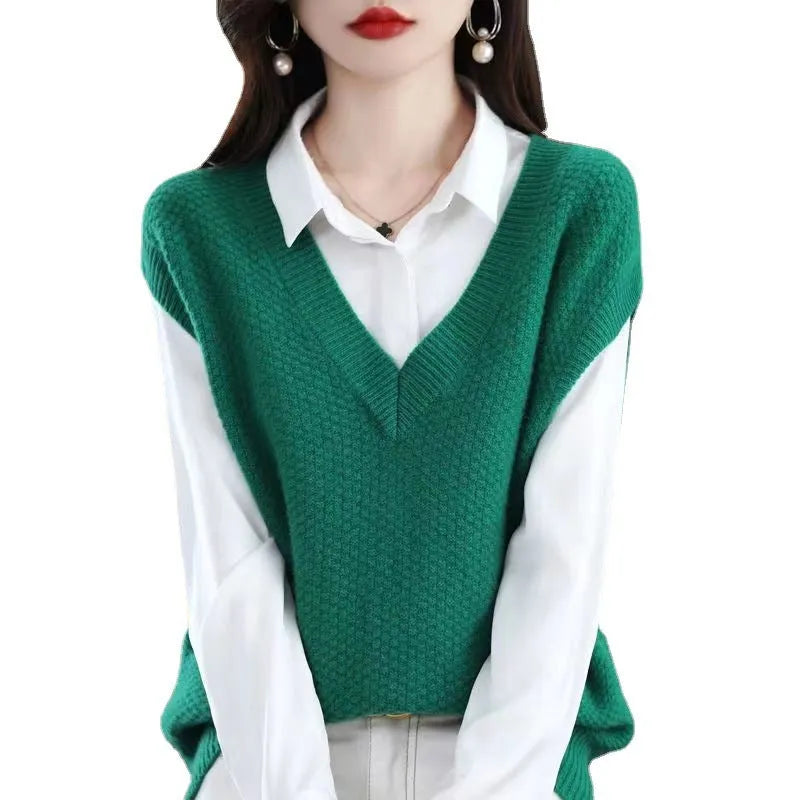 3D pattern knitted sleeveless pullover vest in acrylic fibre, V-neck design